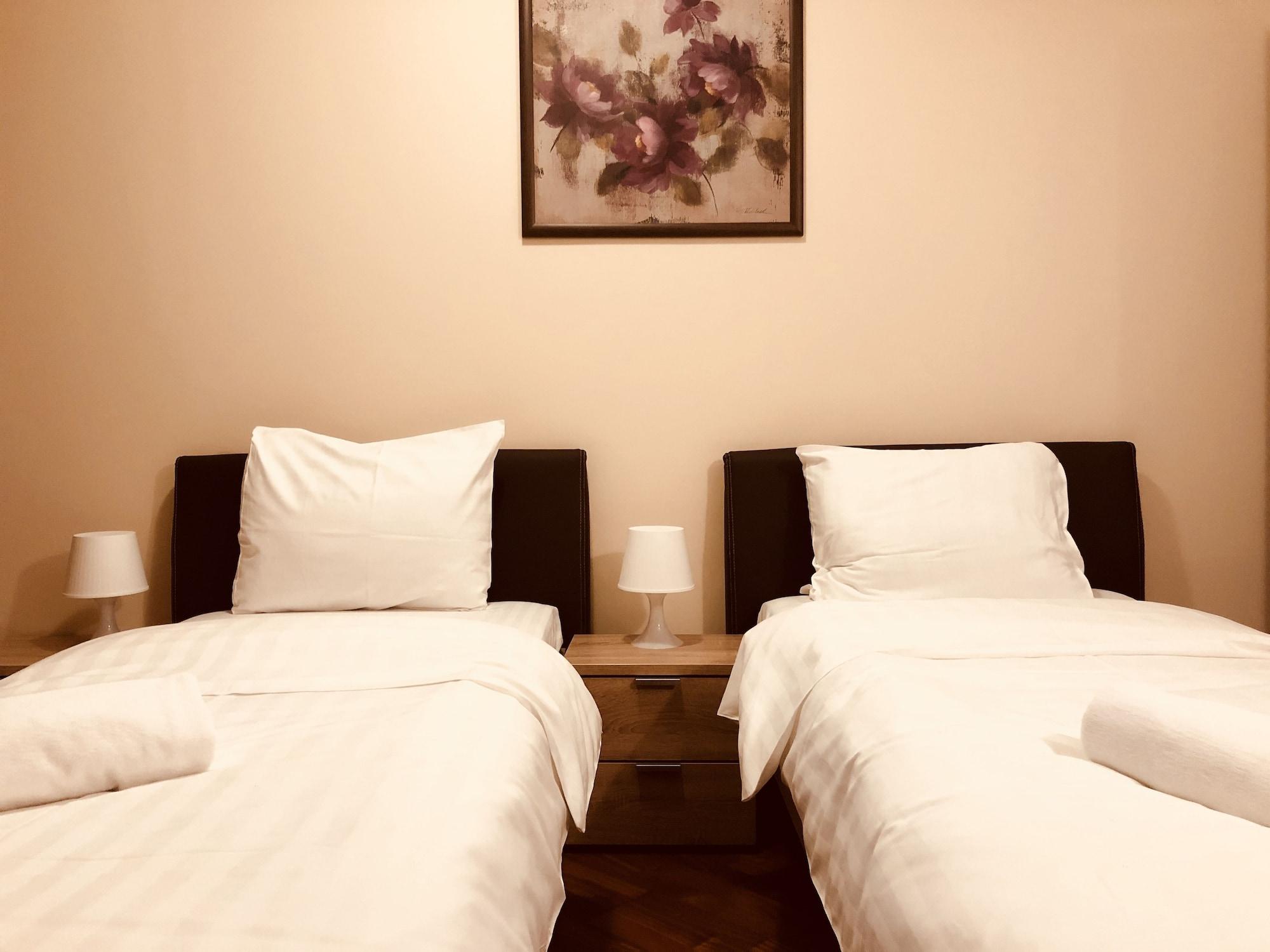 Monte Carlo Palace Rooms بوخارست المظهر الخارجي الصورة