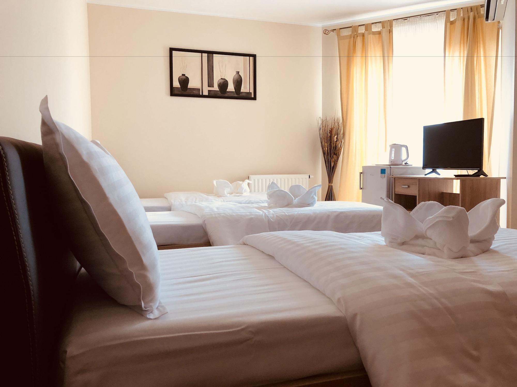 Monte Carlo Palace Rooms بوخارست المظهر الخارجي الصورة