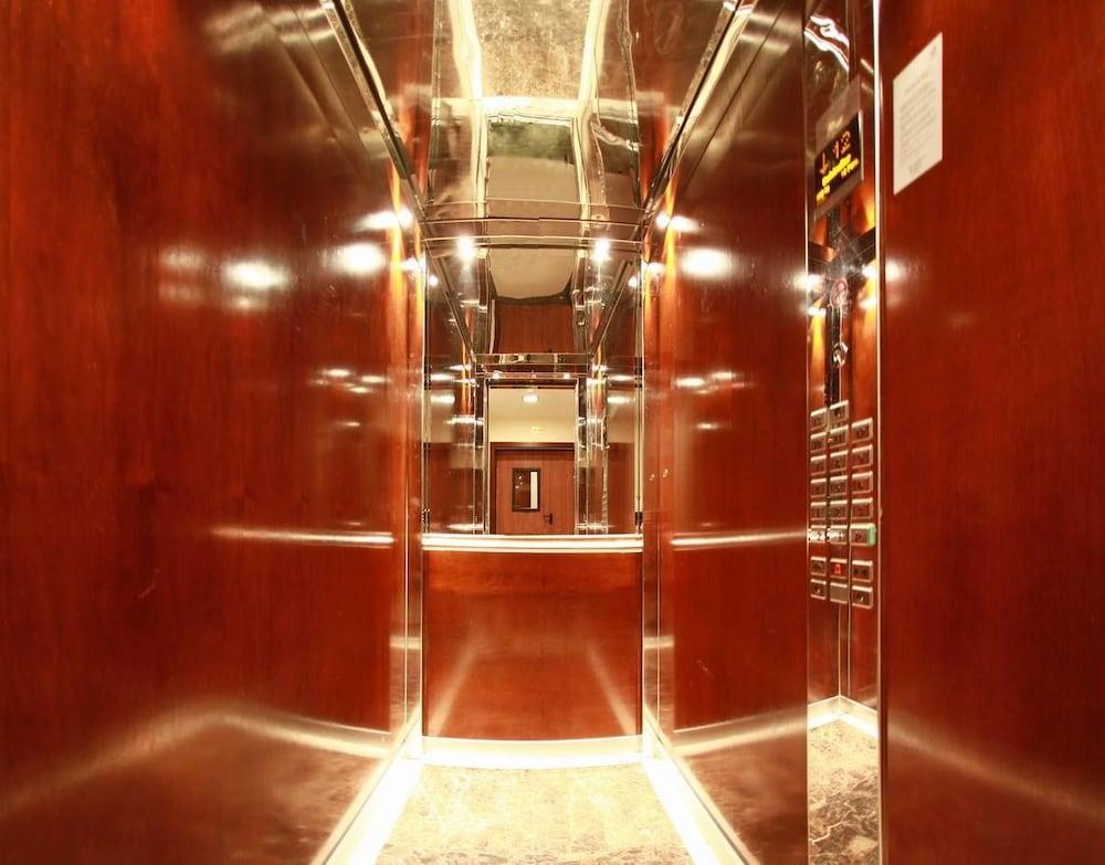Monte Carlo Palace Rooms بوخارست المظهر الخارجي الصورة