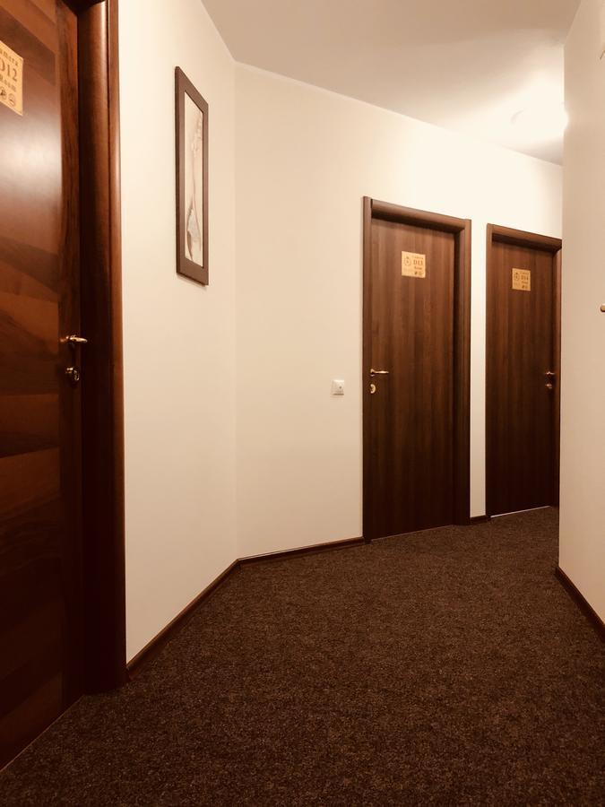 Monte Carlo Palace Rooms بوخارست المظهر الخارجي الصورة