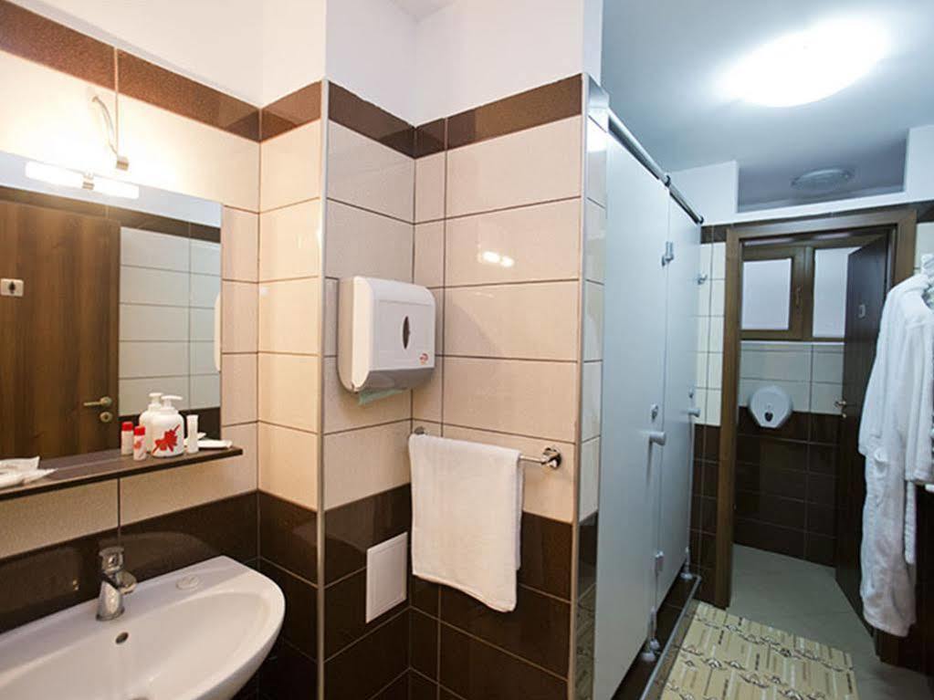Monte Carlo Palace Rooms بوخارست المظهر الخارجي الصورة