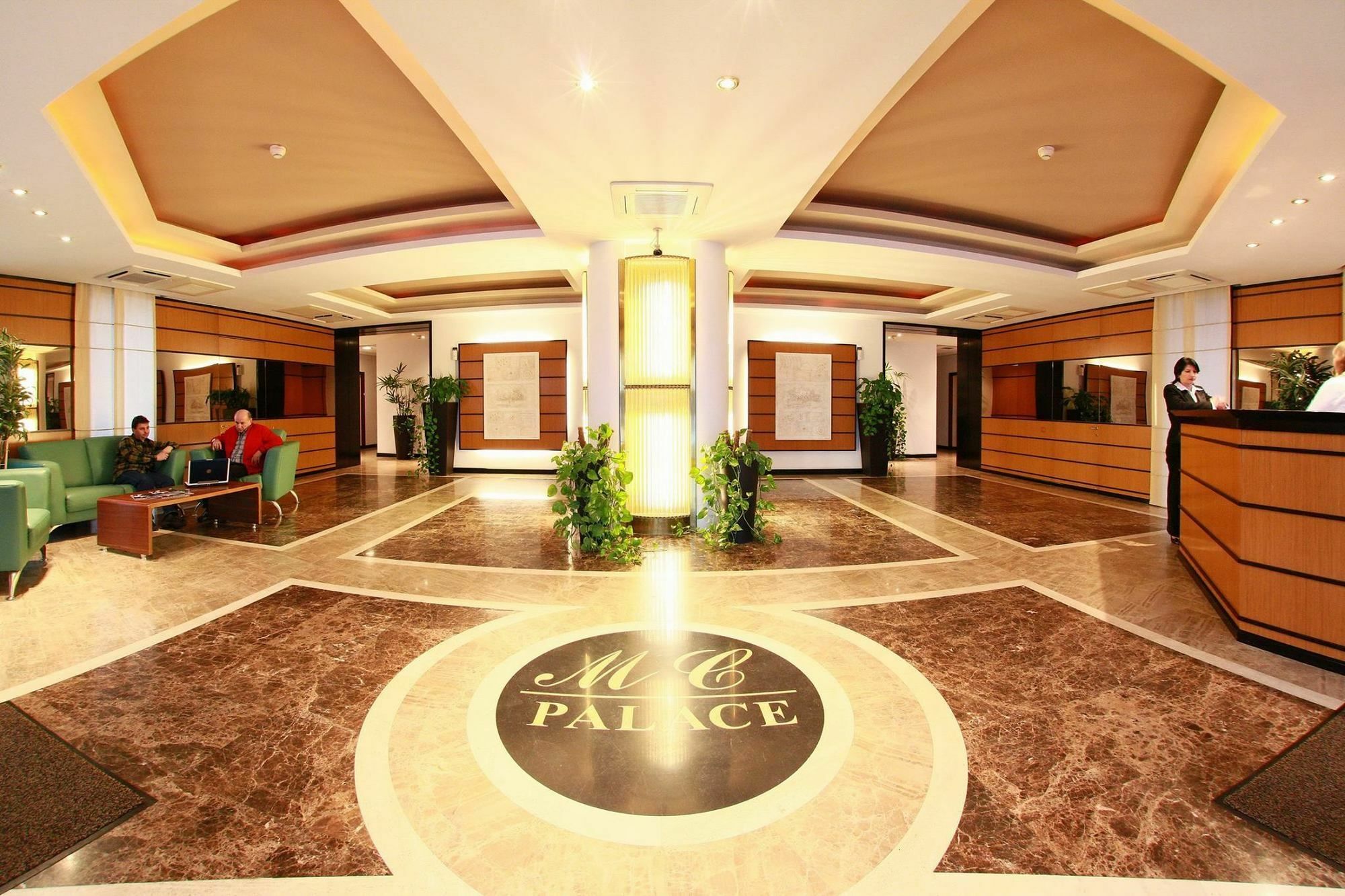 Monte Carlo Palace Rooms بوخارست المظهر الخارجي الصورة